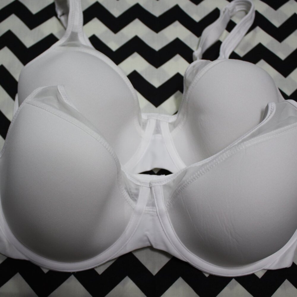 Bali One Smooth U Ultra Light Underwire Bras (2 Bras)---Size: 34D - Picture 2 of 9